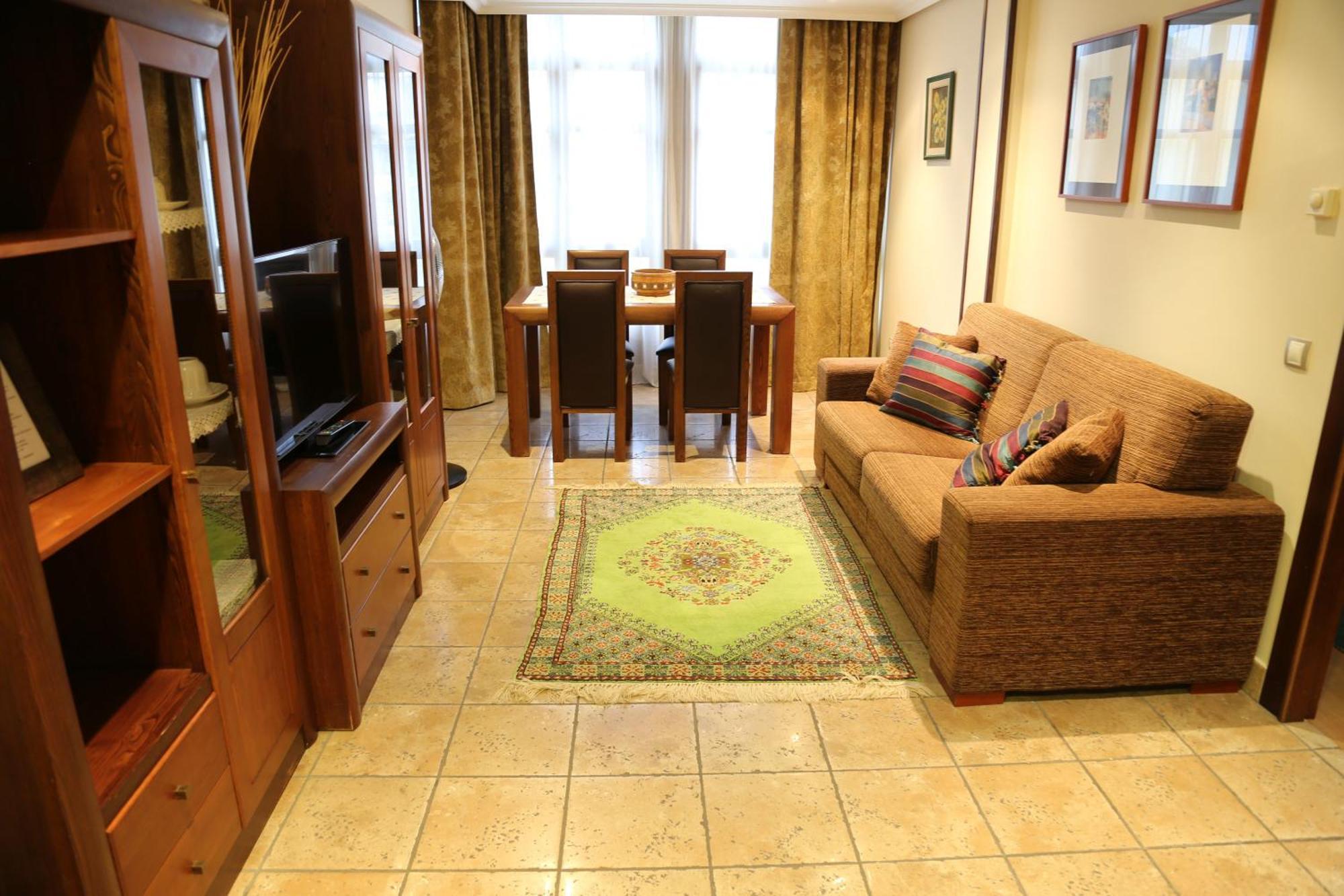 Apartamentos La Pontiga *** インフィエスト 部屋 写真