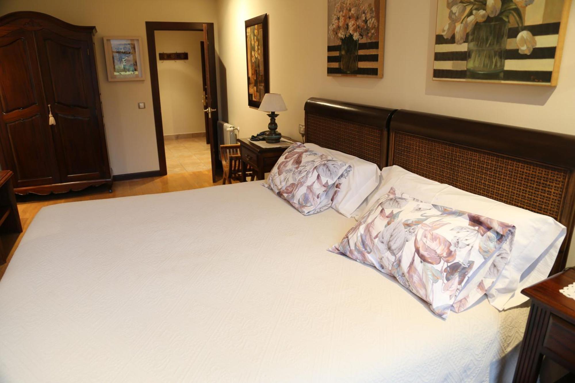 Apartamentos La Pontiga *** インフィエスト 部屋 写真