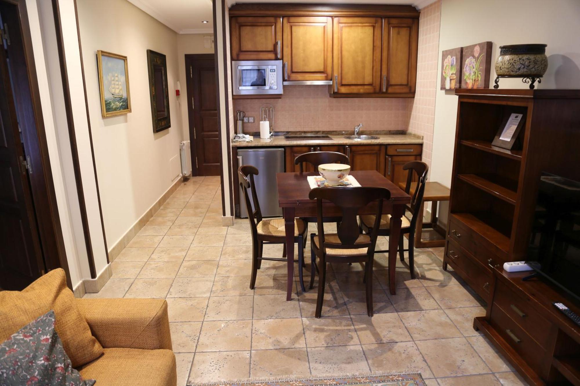 Apartamentos La Pontiga *** インフィエスト 部屋 写真