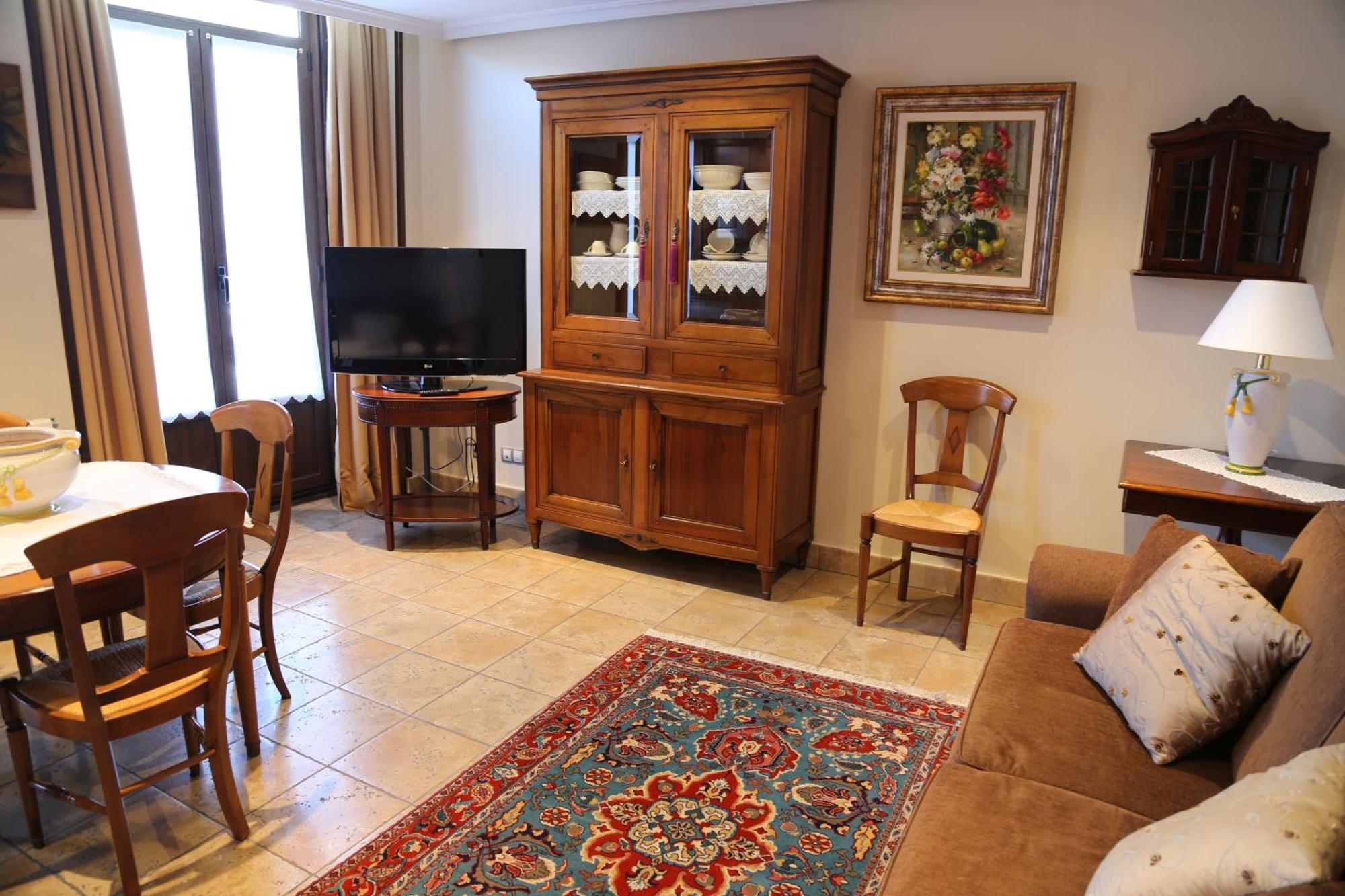 Apartamentos La Pontiga *** インフィエスト 部屋 写真