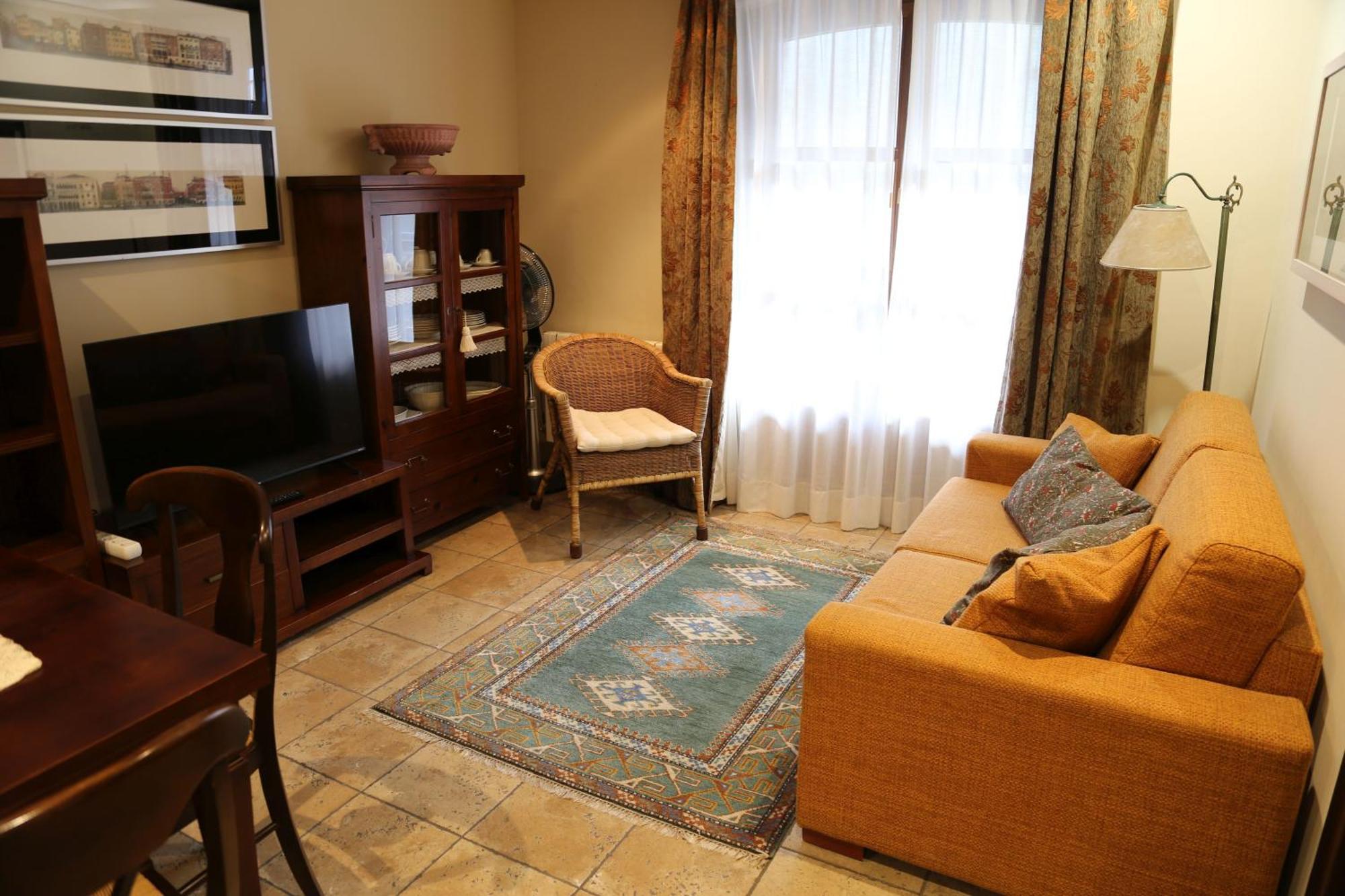 Apartamentos La Pontiga *** インフィエスト 部屋 写真