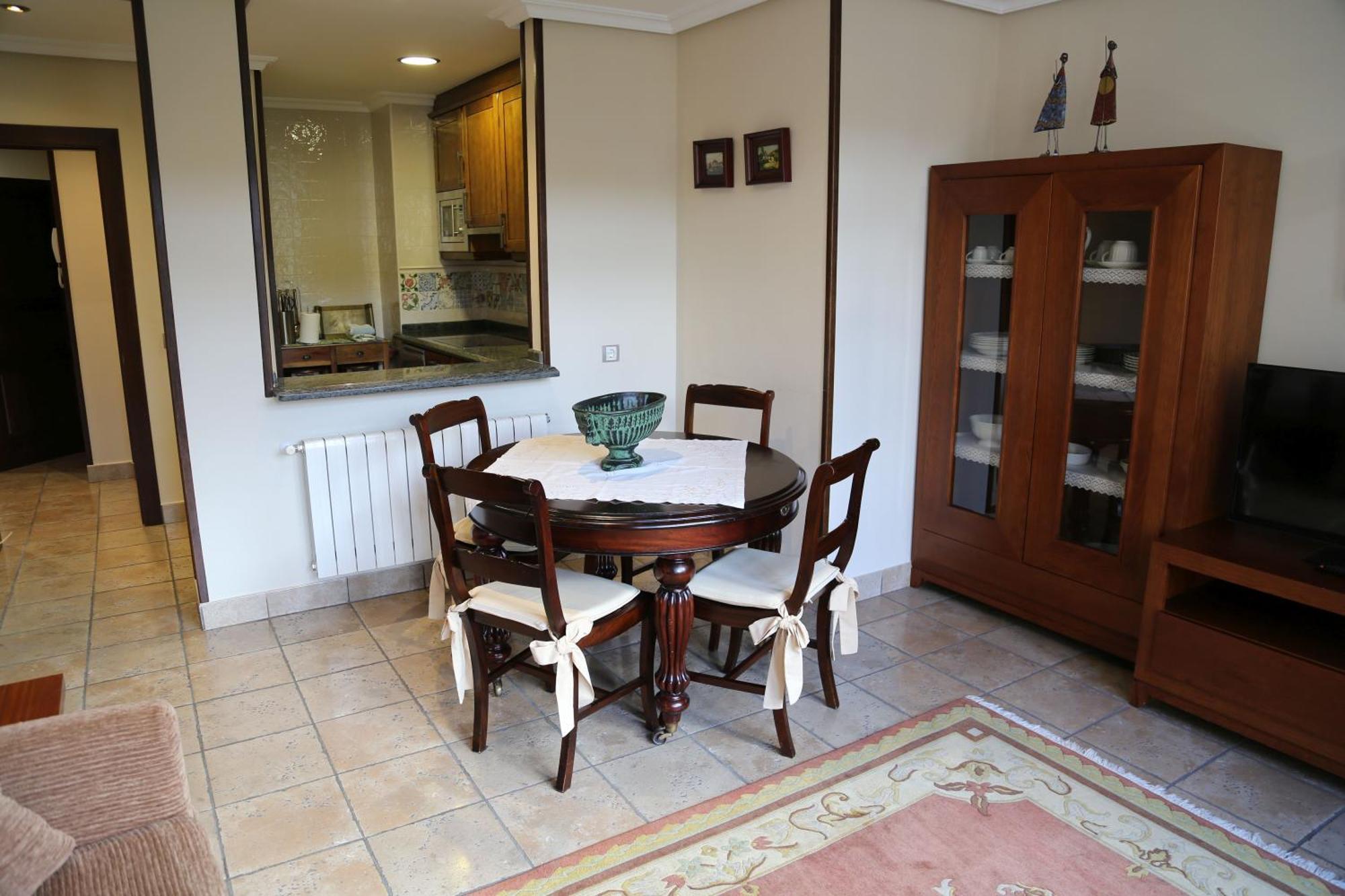 Apartamentos La Pontiga *** インフィエスト エクステリア 写真